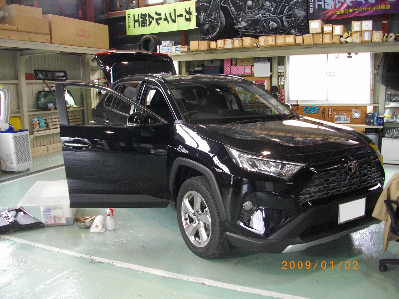 ＲＡＶ４のフィルム施工